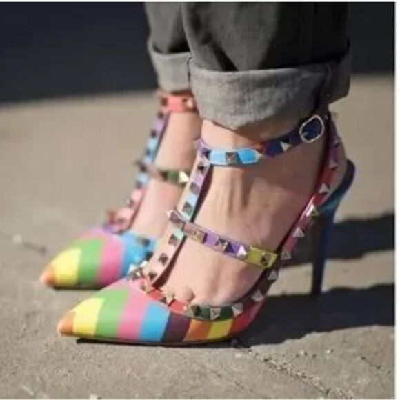 Valentino Garavani 1973 Rainbow Chevron Rockstud T-Strap Heels EU37.5/ US 7.5 - Picture 15 of 16